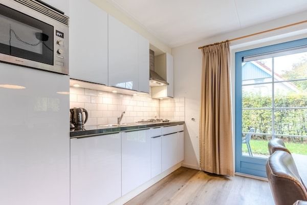 Keuken - Ruime Texelse gezinswoningen in De Koog (4)