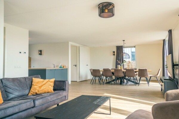 Untagged - Villa in Linden met terras en wifi. in Linden (4)