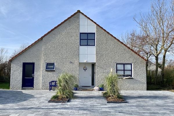 Untagged - Villa Floris, met sauna in Julianadorp aan Zee (1)