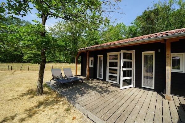 Untagged - Vakantiehuis in ruïne met terras in Ruinen (1)