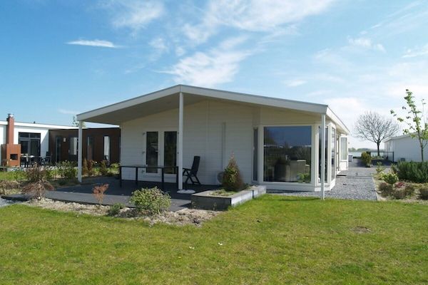 Untagged - Vakantiehuis in IJhorst met terras in Ijhorst (1)