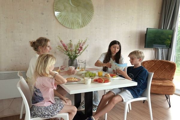 Untagged - Strand49 design Cabin in Sint maartensvlotbrug (3)