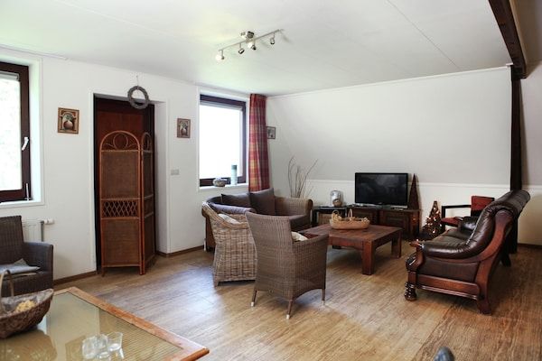 Woonkamer - Boerderijwoning in Eede in Eede (2)