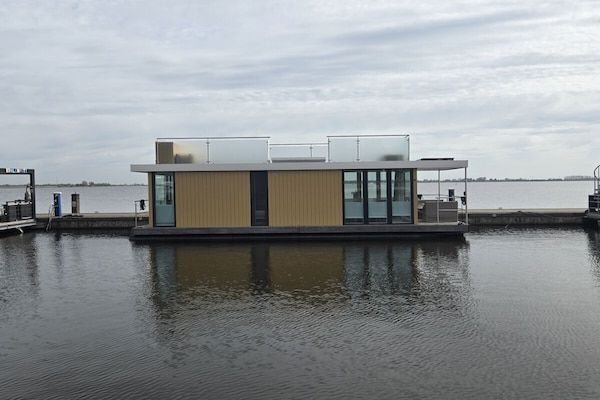 Untagged - 2-slaapkamer woonboot in Offingawier (3)