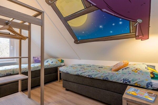 Slaapkamer - Villa in Hoogerheide met privéterras in Hoogerheide (5)