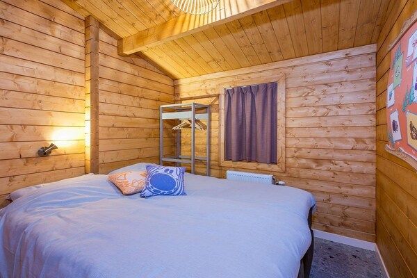 Slaapkamer - Eengezinswoning in Hoogerheide met box in Hoogerheide (5)