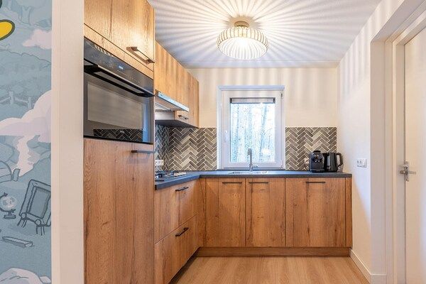 Keuken - Toegankelijke Familievilla in Hoogerheide in Hoogerheide (3)