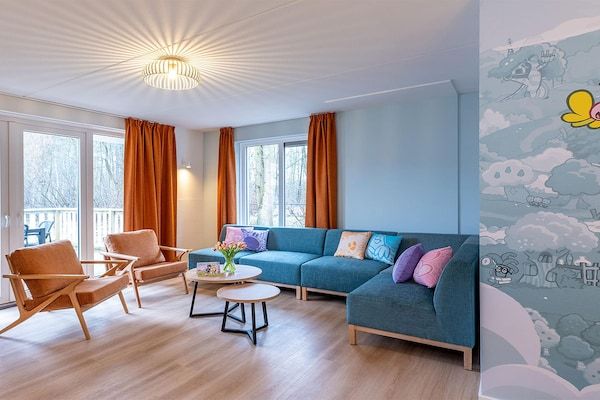 Woonkamer - Toegankelijke Familievilla in Hoogerheide in Hoogerheide (1)