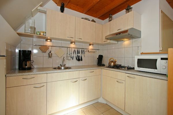 Keuken - Vakantiehuis in Nunspeet bij bos in Nunspeet (2)