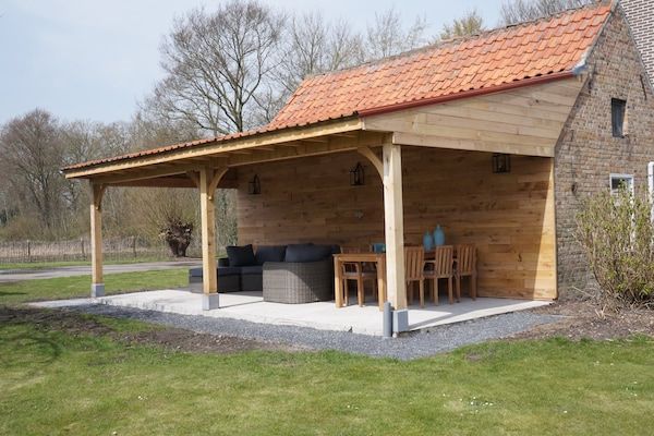 Terras - Gerenoveerde boerderij nabij de Zeeuwse kusten en historisch Brugge in Aardenburg (5)