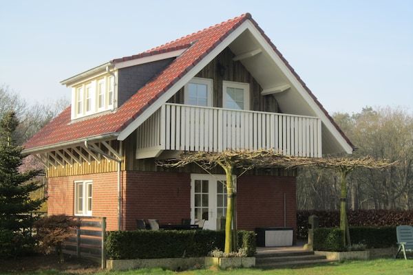 Buitenkant - Vakantiehuis in Well bij Maasduinen in Well (1)