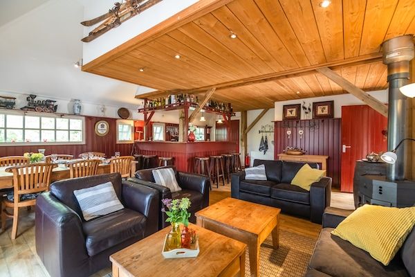 Woonkamer - Boerderij in Balkbrug met Sauna in Balkbrug (2)