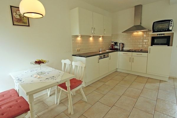Keuken - Boerderij Wijlre bij Meer in Wijlre (2)