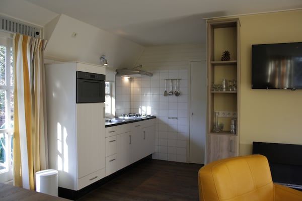 Keuken - Bosvilla in Herperduin met Bubbelbad in Herpen (5)