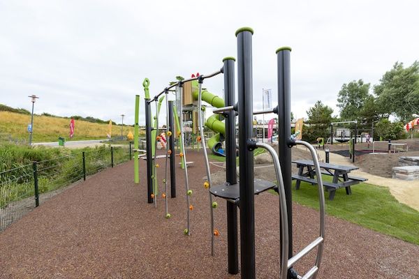 Park - Bungalow in Nederland met Duin Tuin in 's-Gravenzande (4)