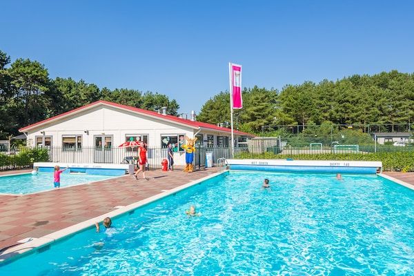 Park - Chalet in Nederland met Tuin in Egmond aan zee (5)