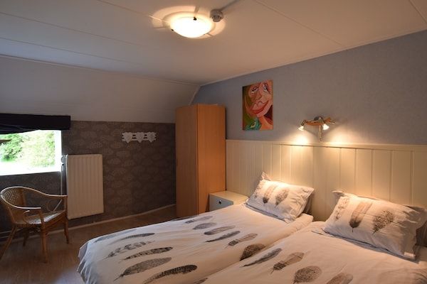 Slaapkamer - Boerderij in Oosterwijk bij de Linge in Leerdam (3)