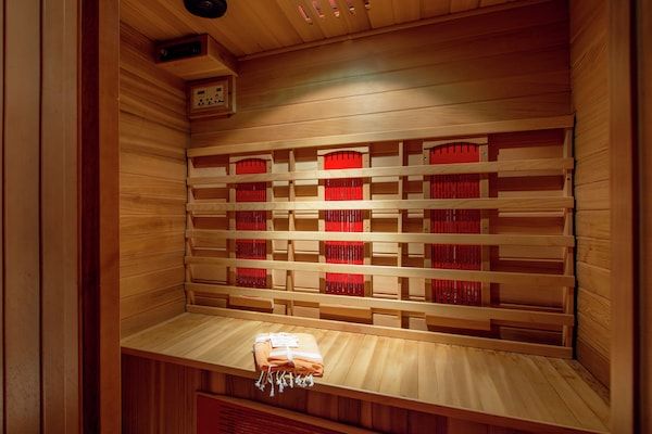 Wellness - Stelpboerderij aan het water met sauna in Molkwerum (4)