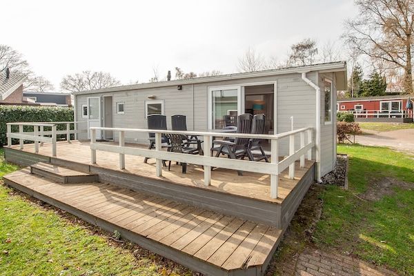 Buitenkant - Chalet in Arcen met eigen terras in Arcen (1)