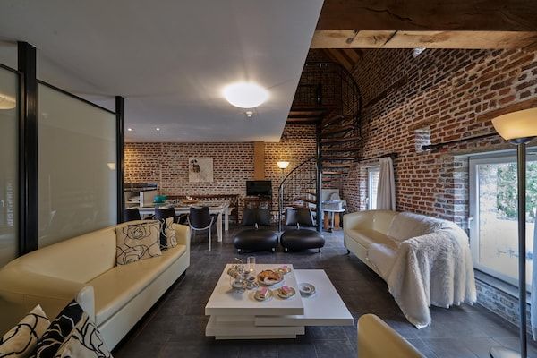 Woonkamer - Villa in Mesch met tuin in Mesch-Eijsden (1)