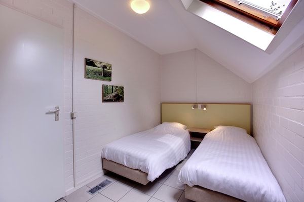 Slaapkamer - Vrijstaand huis met tuin in Nederland in Dalfsen (3)