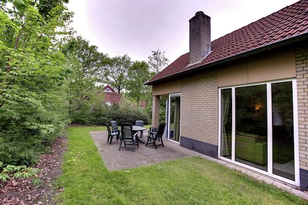 Buitenkant - Vrijstaand huis met tuin in Nederland in Dalfsen (5)