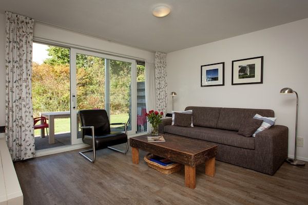 Woonkamer - Appartement in Hollum bij de Zee in Ameland (2)