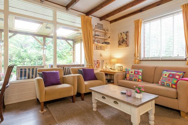 Woonkamer - Vakantiehuis in Arriën bij Beerze in Ommen (2)