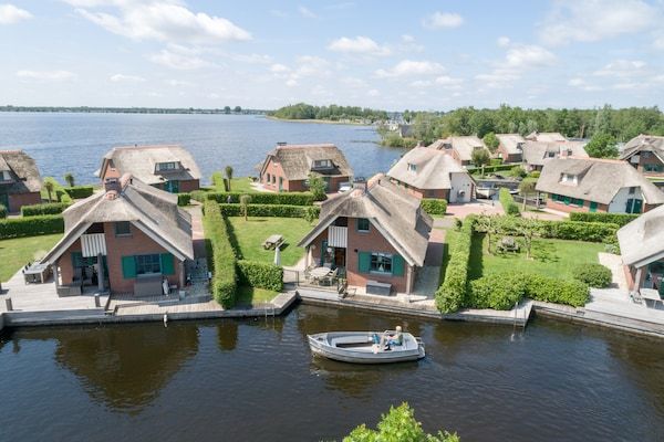 Buitenkant - Ontsnappen aan het meer bij Giethoorn in Wanneperveen (5)