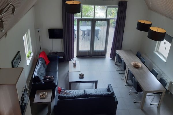 Woonkamer - Kempen Comfort met Sauna & Bad in Vessem (1)