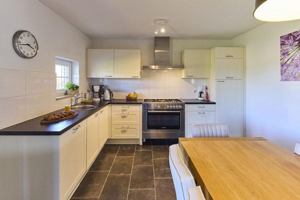 Keuken - Boerderij in Limburg bij Maasplassen in Roggel (5)
