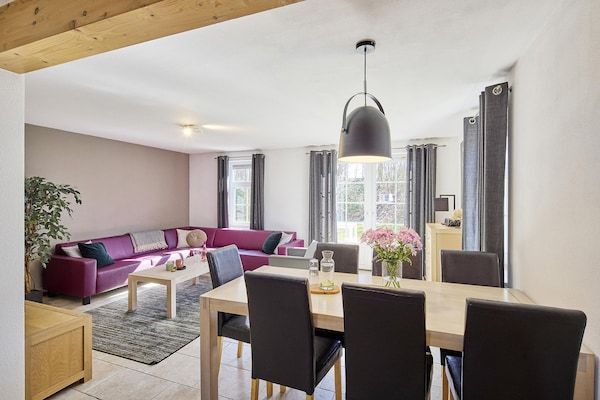 Eetkamer - Boerderij in Limburg met Zwemparadijs in Roggel (4)
