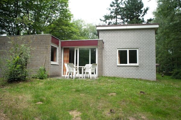 Buitenkant - Bungalow in Nederland met Privé Sauna in Kootwijk (1)