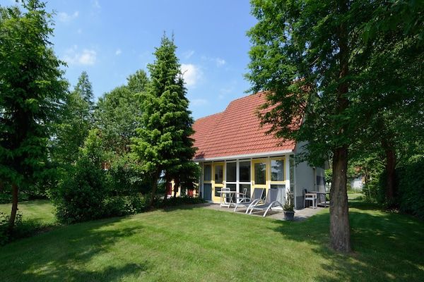 Buitenkant - Ontspannend verblijf met terras in Steendam (3)