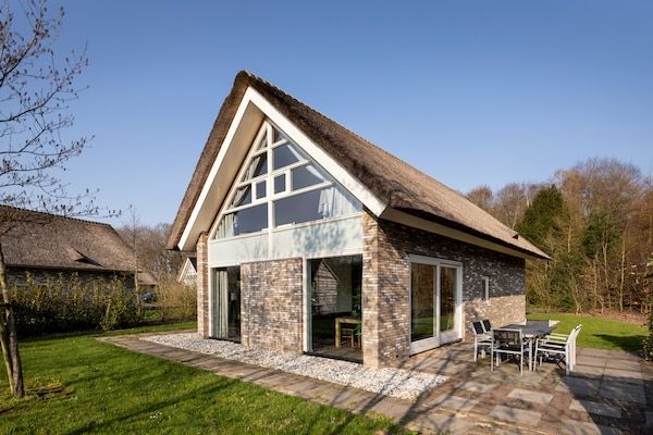 Buitenkant - Villa met hottub en jacuzzi in Ruinen (1)