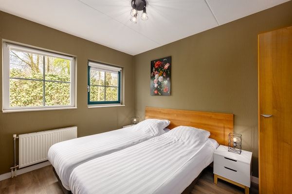 Slaapkamer - Vakantiehuis Stoomdouche Twente in Hoge Hexel (5)