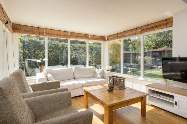 Woonkamer - Gezellig vakantiehuis in Twente in Hoge Hexel (2)