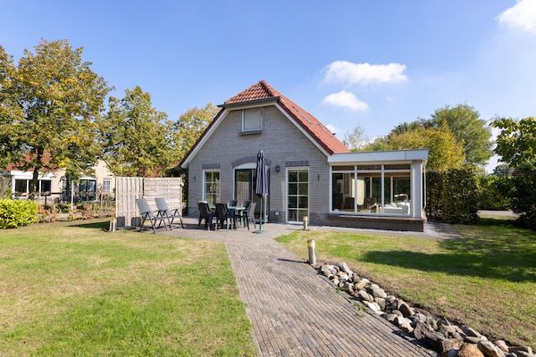 Buitenkant - Gezellig vakantiehuis in Twente in Hoge Hexel (1)