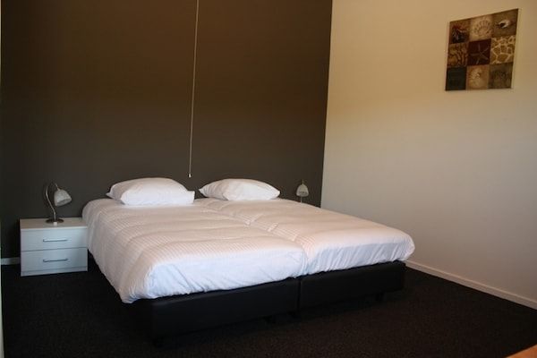 Slaapkamer - Groepsretraite Wemeldinge in Wemeldinge (4)