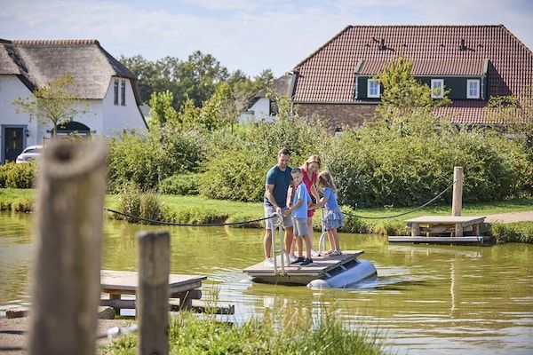 Park - Boerderij in Limburg met Sauna & Whirlpool in Roggel (5)