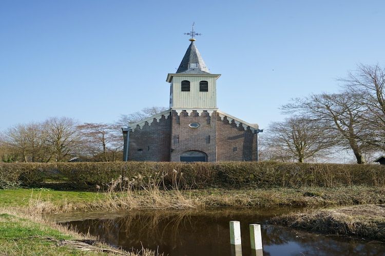 De omgeving van Houseboat Meerzicht in Offingawier