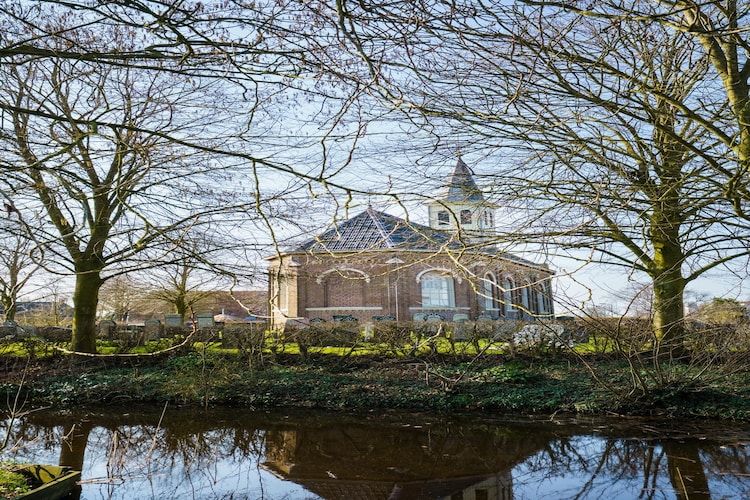 De omgeving van Houseboat Meerzicht in Offingawier